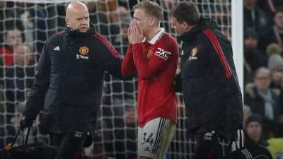 Manchester United Terpaksa Jalani Musim 2023 Tanpa Donny Van De Beek Akibat Cedera Lutut