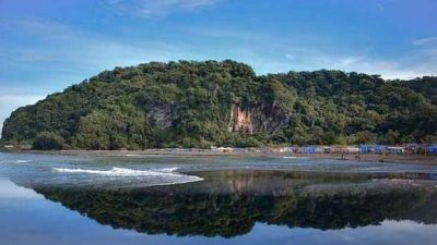 Pesona Pantai Sodong, 1 Potongan Tanah Surga di Cilacap