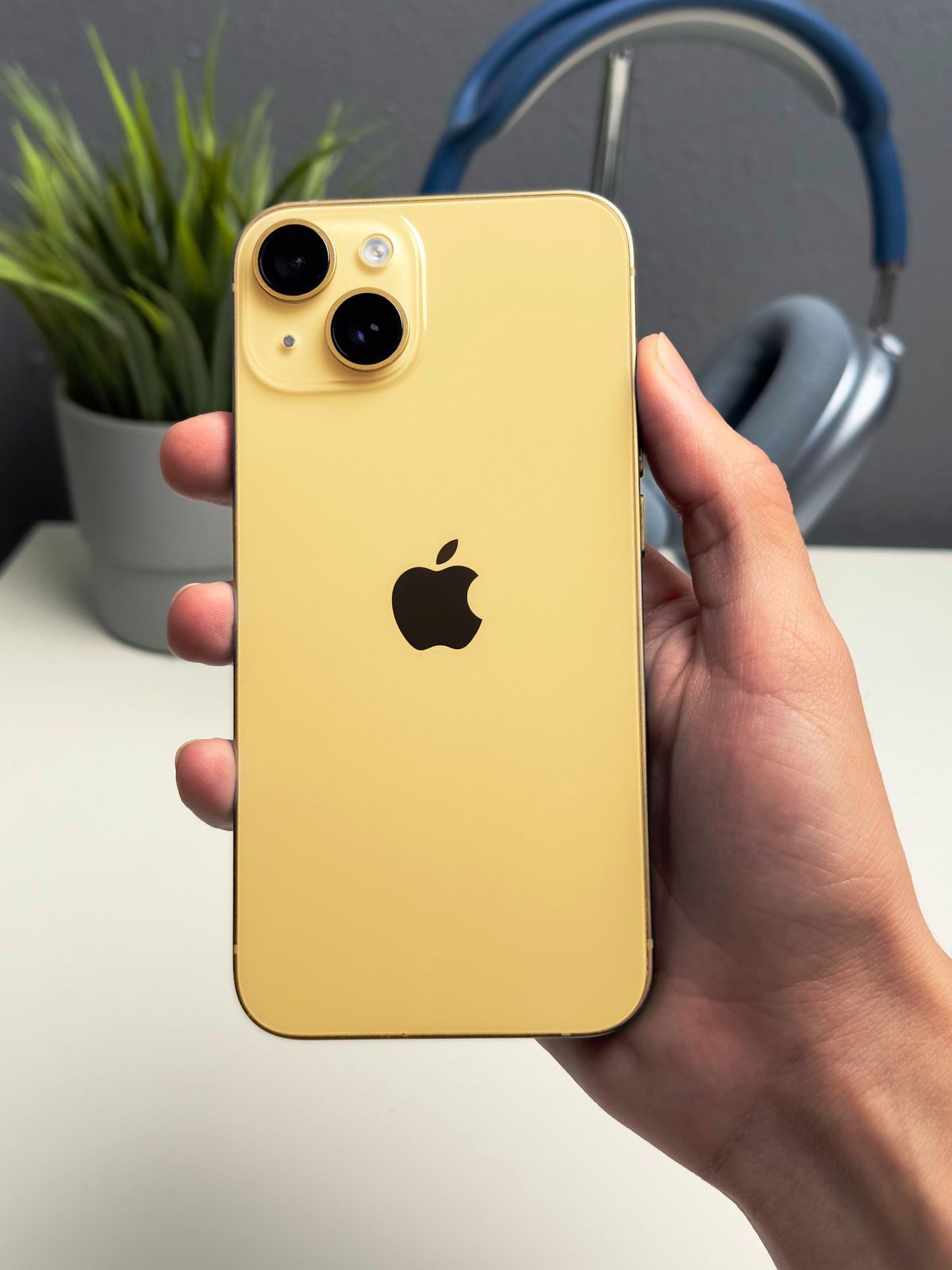 Tampil Lebih Fresh Apple Luncurkan Iphone Warna Kuning Nata Indonesia