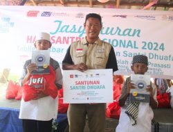 Peringati HSN 2024, Jurnalis Filantropi Indonesia Bagikan 100 Paket Alquran dan Sembako bagi Santri Dhuafa