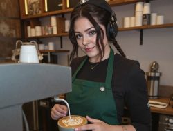 Biografi Hazey Haley: Bintang Media Sosial 2025