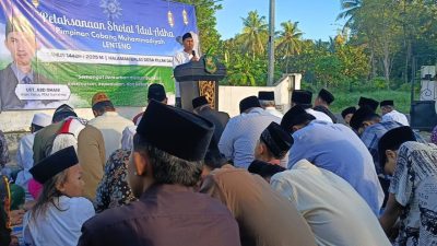 PCM Lenteng Sumenep shalat Idul Adha perdana bersama masyarakat setempat.