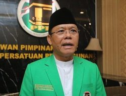 Muhammad Mardiono Terpilih Aklamasi Ketua Umum PPP pada Muktamar 10